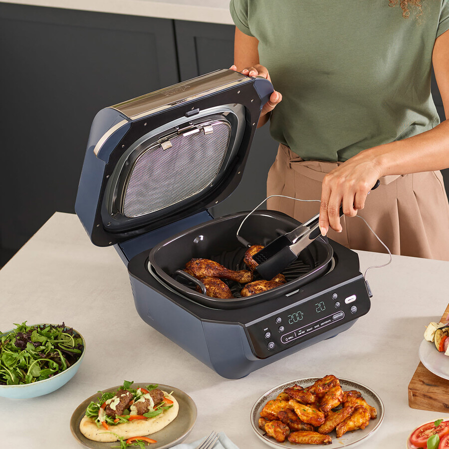 ninja 5-i-1 grill airfryer - cyber space eg351ukcyd