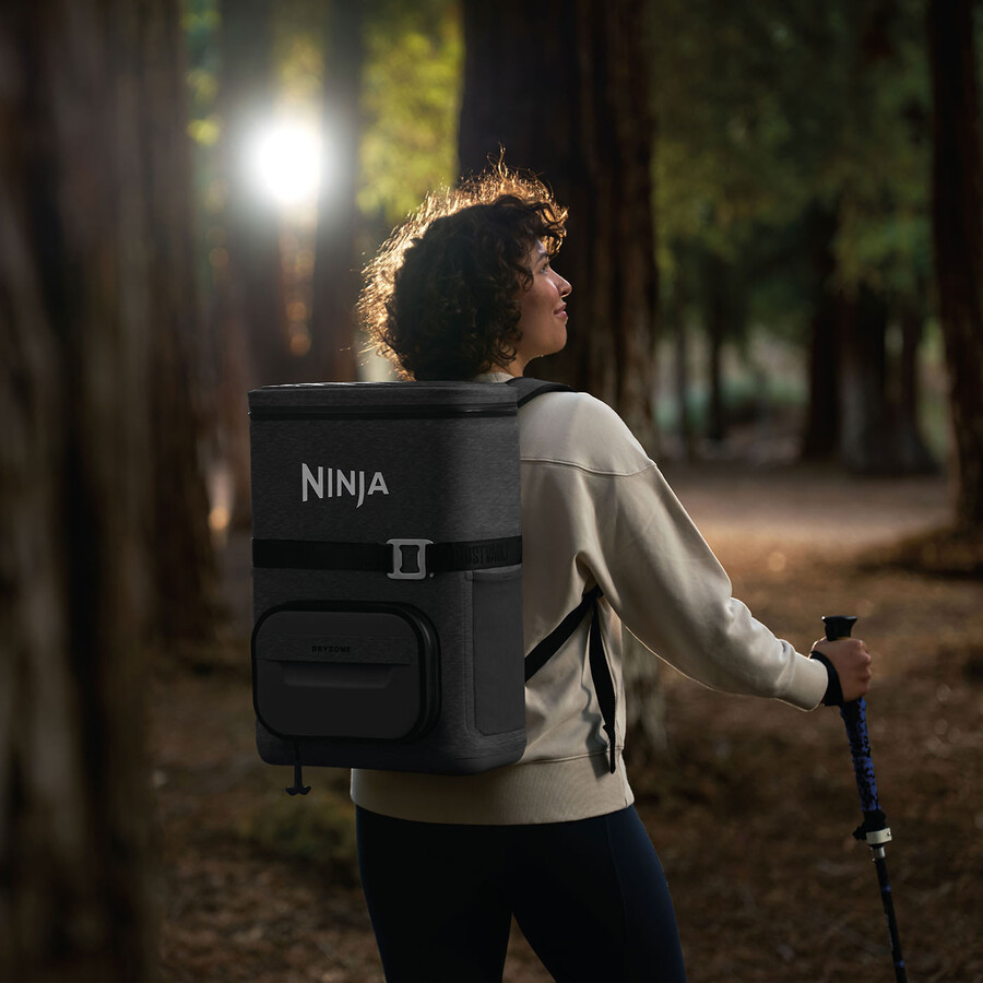 ninja frostvault go 17 liters mjuk kylväska med 24 burkar – antracitgrå