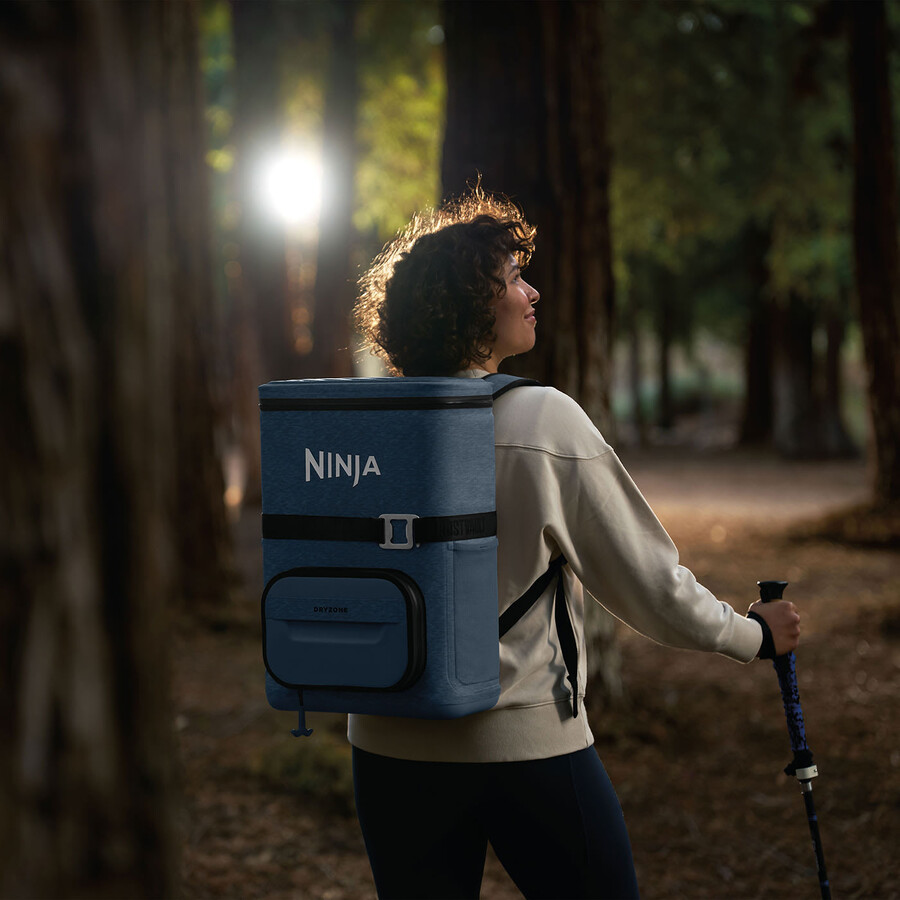 ninja frostvault go 17 liters mjuk kylväska med 24 burkar – lakeshore blue