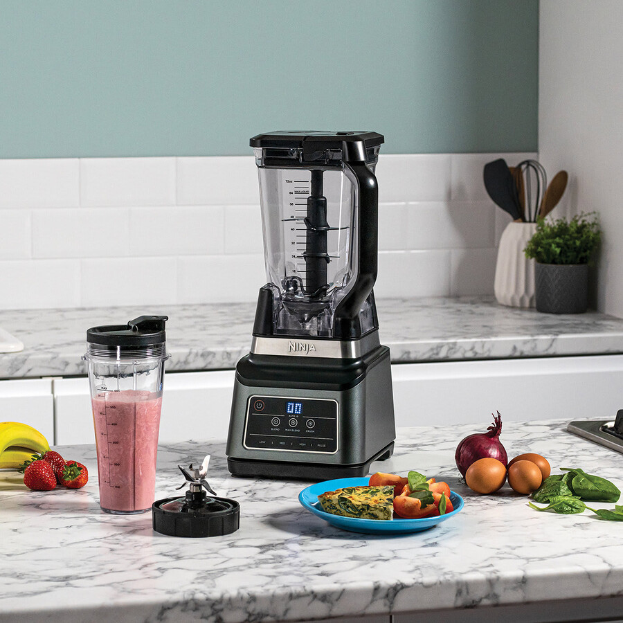 ninja 2-i-1-mixer med auto-iq bn750uk