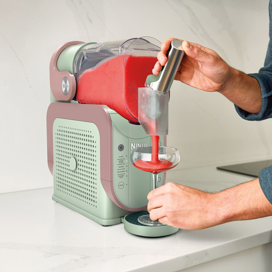 ninja slushi fryst dryckesmaskin - frostad jordgubb matcha fs301ukmtpk